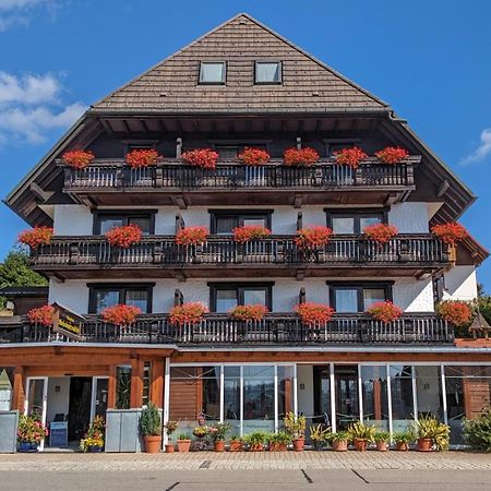ホテル Hochschwarzwald-Hof シュルッフゼー エクステリア 写真