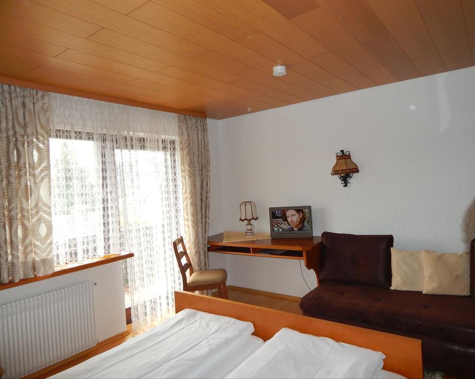 ホテル Hochschwarzwald-Hof シュルッフゼー 部屋 写真