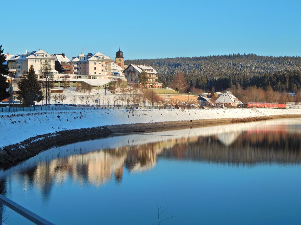 ホテル Hochschwarzwald-Hof シュルッフゼー エクステリア 写真